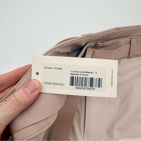 NWT Outdoor Voices Rectrek 3” Hiking Shorts in Nirvana Lace Seashell Size Small - Picture 4 of 7